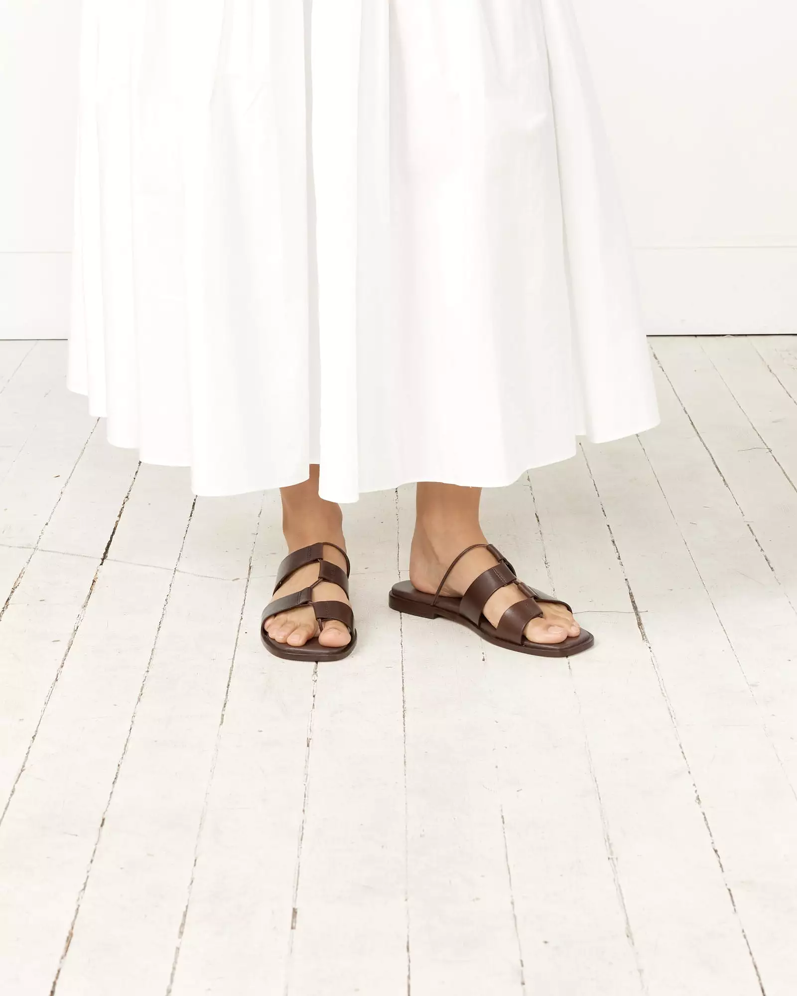 Lina Sandals in Dark Brown