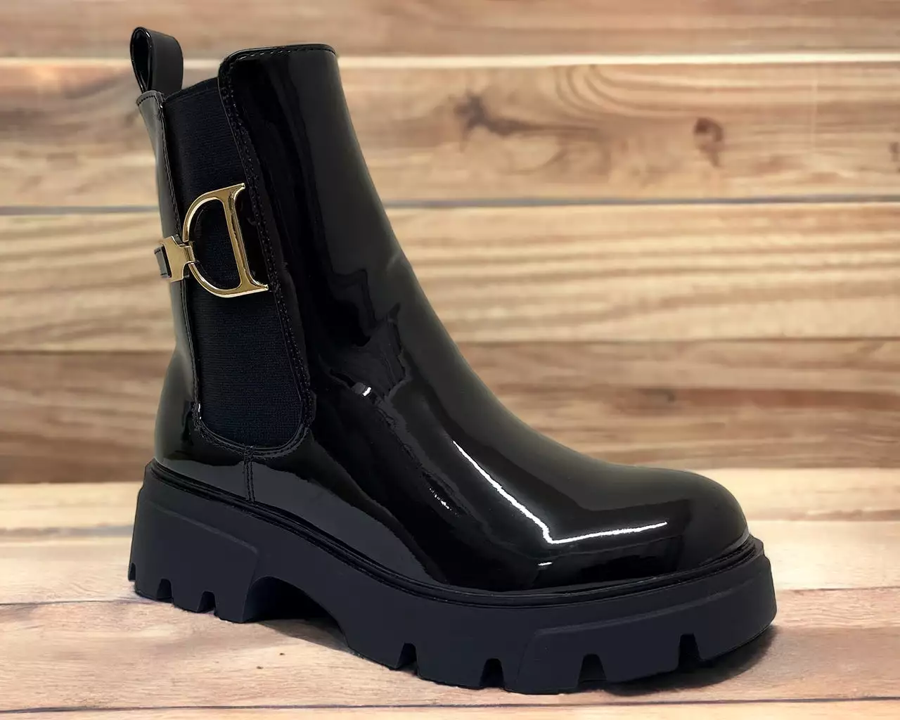 Women's Faux Leather Zip Chelsea Boots